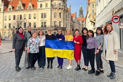 Die ukrainischen Partnerinnen und das Projektteam in Dresden.